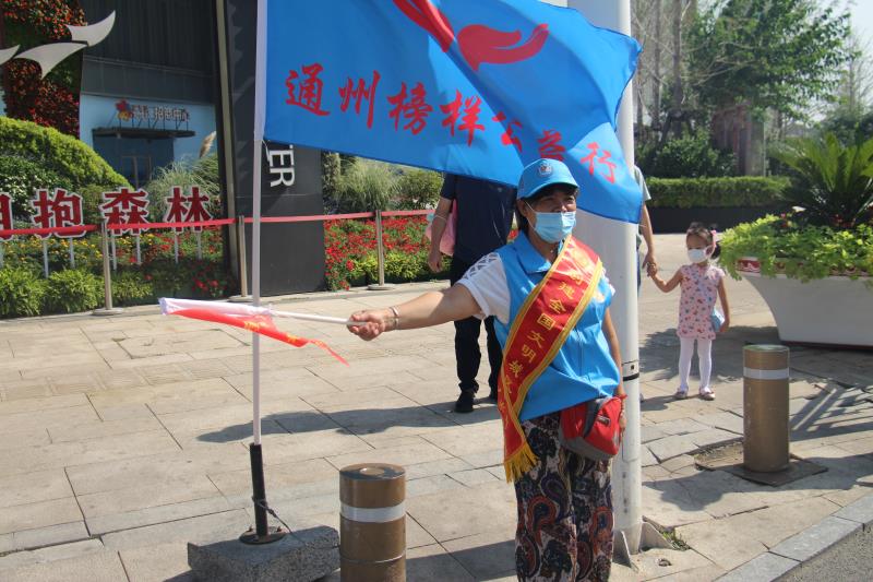 <strong>舔我逼逼啊啊啊</strong>